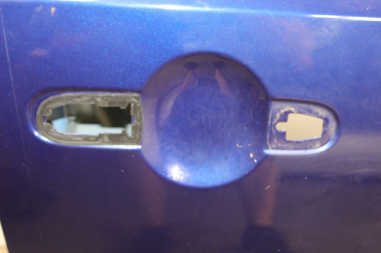 2015-2020 Jeep Renegade Front Right Passenger Door Shell Panel 68320801AA OEM - Alshned Auto Parts