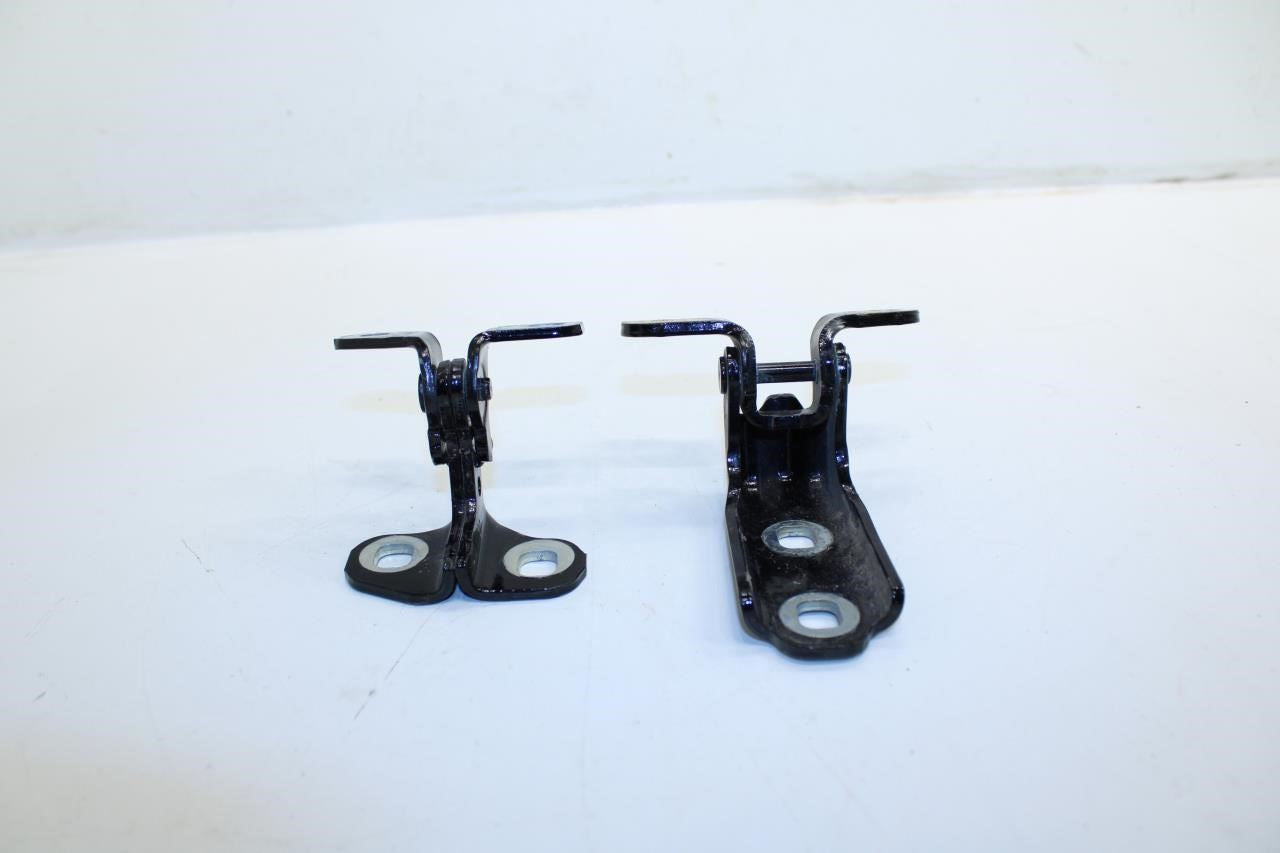 2018-2024 GMC Terrain Denali Rear Left Door Hinge Upper and Lower 13590931 OEM - Alshned Auto Parts