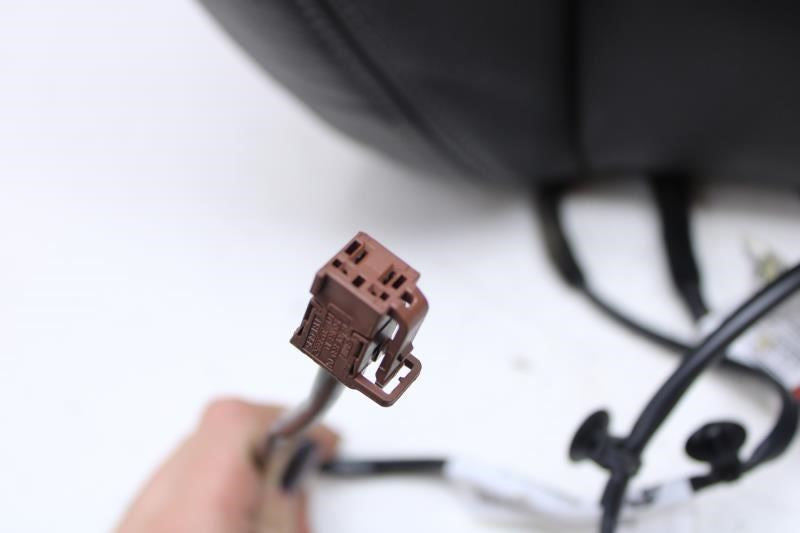 17-20 BMW 430i Front Right Side Seat Upper Back Rest Cushion 52-10-7-319-590 OEM - Alshned Auto Parts