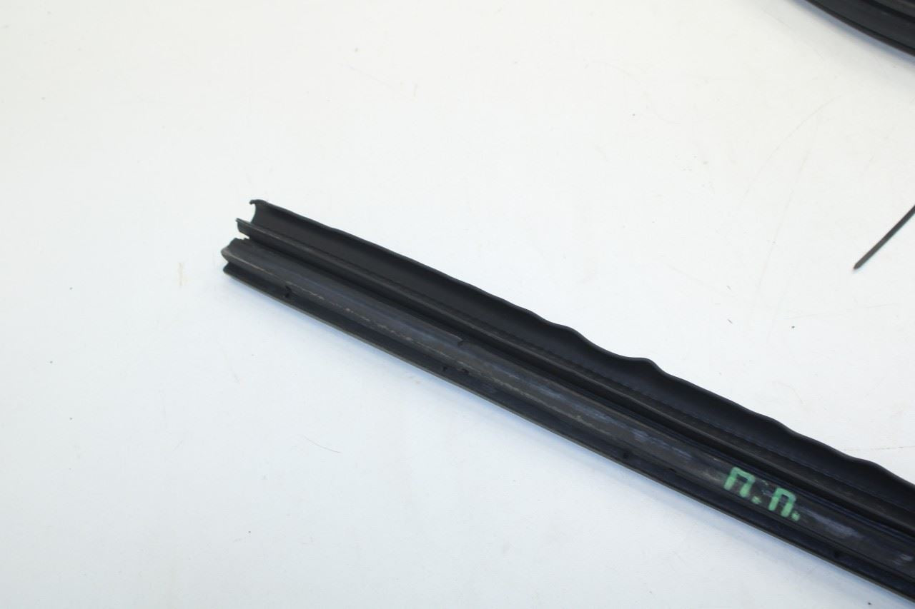 99-16 Ford F250 Lariat Crew Cab FR RH Door Weatherstrip On Body 3C3Z-2520708-AA - Alshned Auto Parts