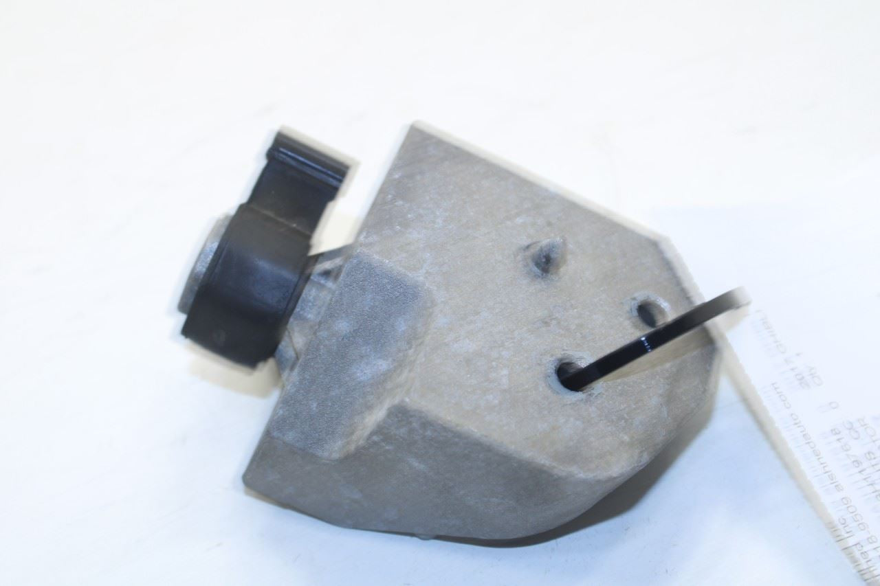 2014-2020 Maserati Ghibli Front Left Side Upper Radiator Mount Bracket 670001323 - Alshned Auto Parts