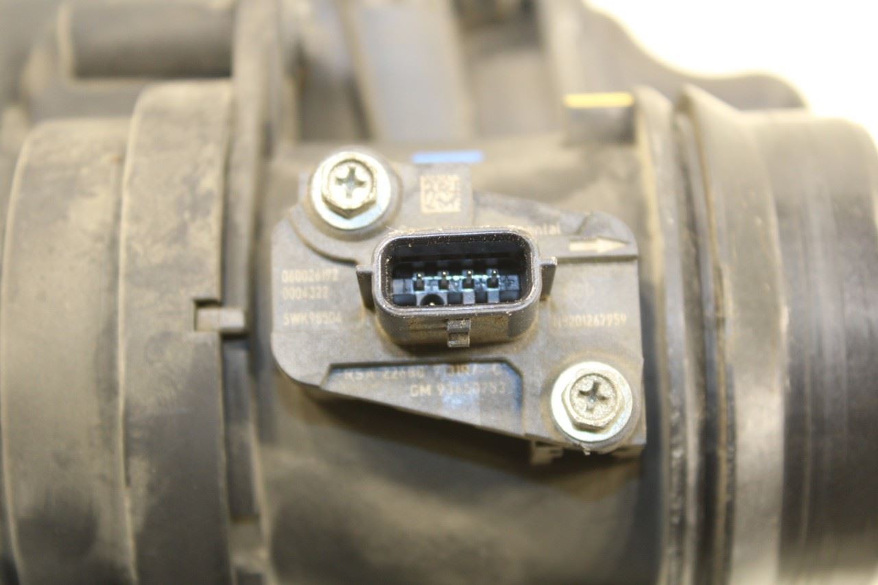 2016-24 Infiniti Q50 Premium 3.0L Passenger RH Side Air Intake Cleaner w/ Sensor - Alshned Auto Parts