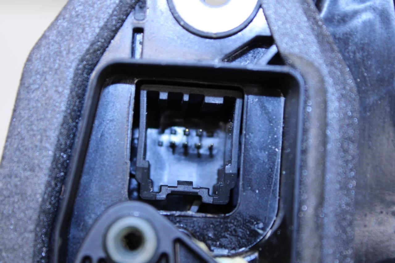 2024 Cadillac XT4 Premium Front Left Side Door Lock Latch Actuator 13546477 OEM - Alshned Auto Parts