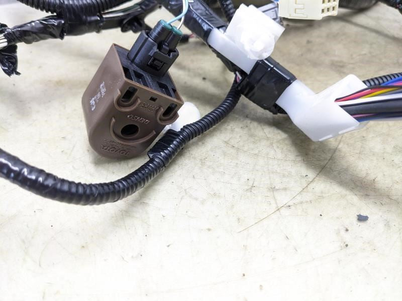 2016-2018 Toyota Sienna Tailgate Liftgate Back Door Wire Harness 82184-08360 OEM - Alshned Auto Parts