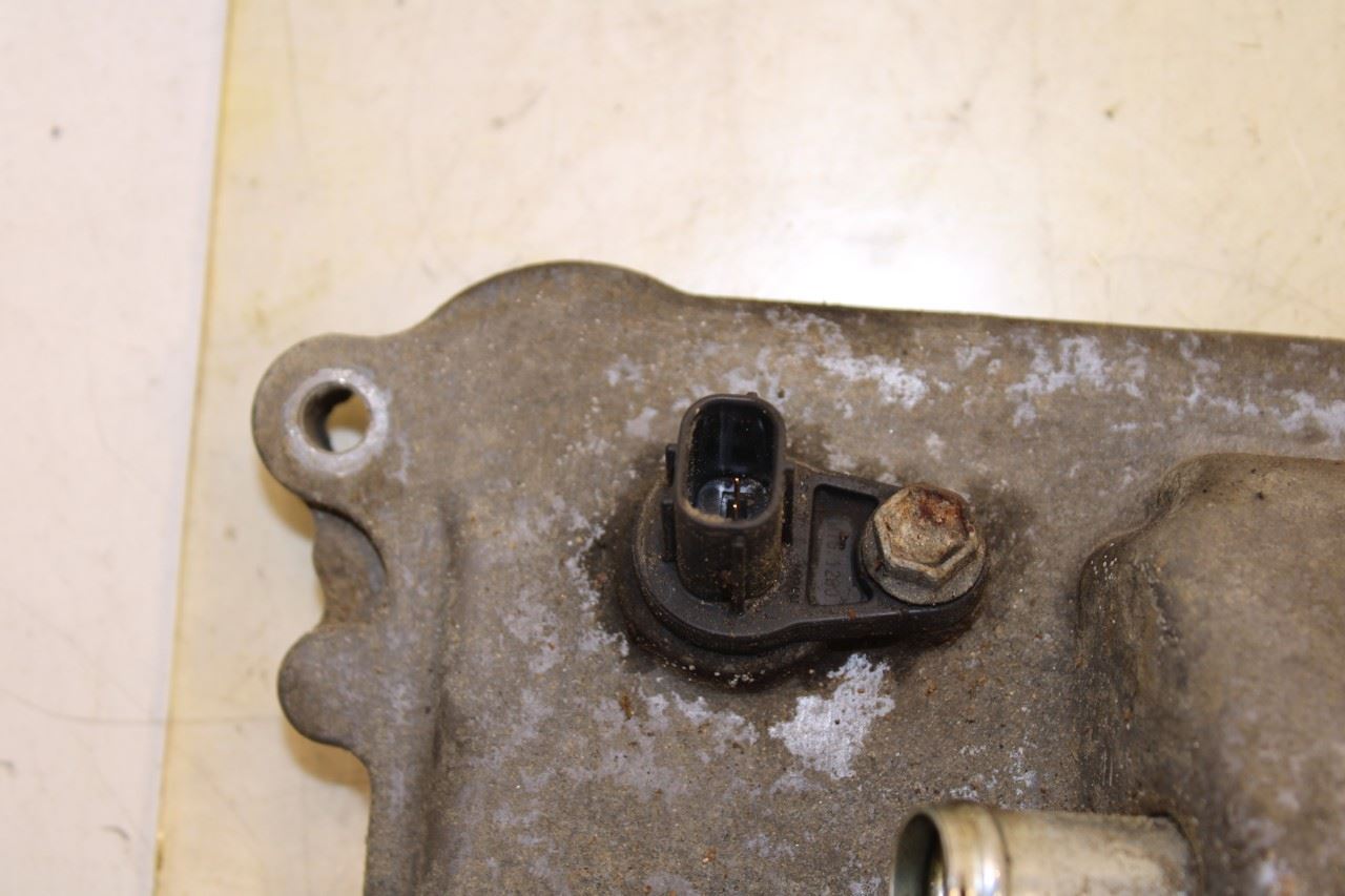 2010-2017 Toyota Camry LE 2.5L Engine Cylinder Head Valve Cover 11211-0V010 OEM - Alshned Auto Parts