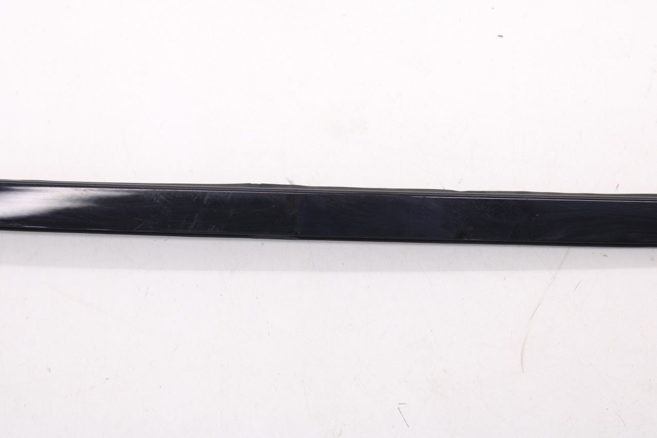 2019-23 Hyundai Santa Fe SEL Front Right Side Windshield A-Pillar Reveal Molding3