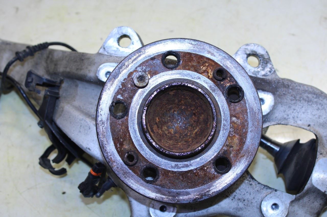 2012-2015 Mercedes-Benz ML350 Front Left Side Spindle Knuckle Hub 166-330-09-20 - Alshned Auto Parts