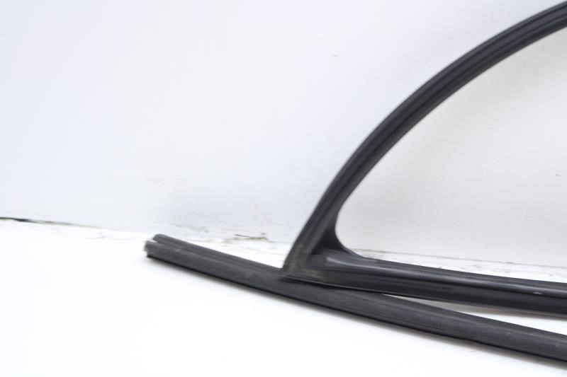 2014-20 Infiniti QX60 Front Right Door Window Glass Run Channel 80330-3JA0C OEM - Alshned Auto Parts