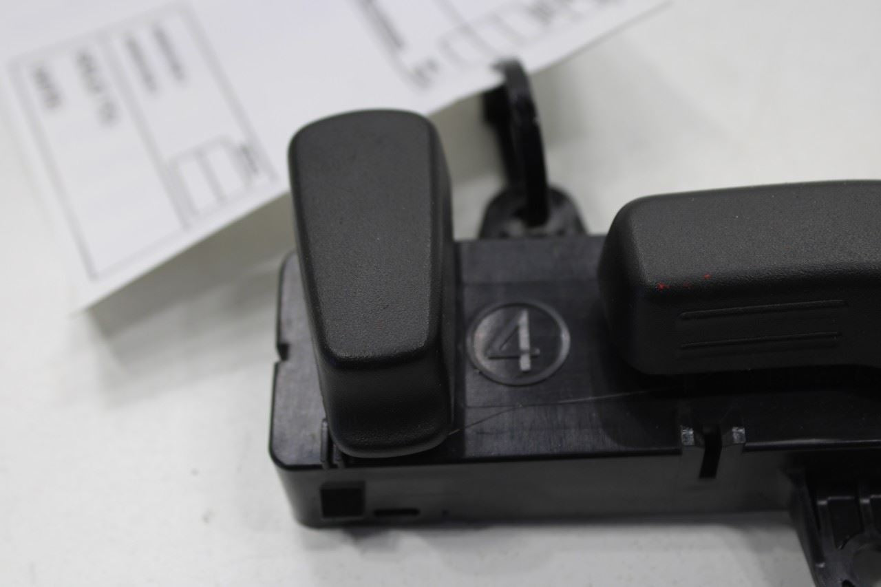 2020-22 Nissan Rogue Sport SL 2.0L Front Right Side Seat Power Adjustment Switch - Alshned Auto Parts