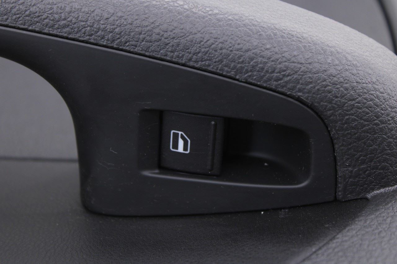 2015-18 Volkswagen Jetta Sport Rear Right Side Door Trim Panel 5C6867212GHJ OEM8