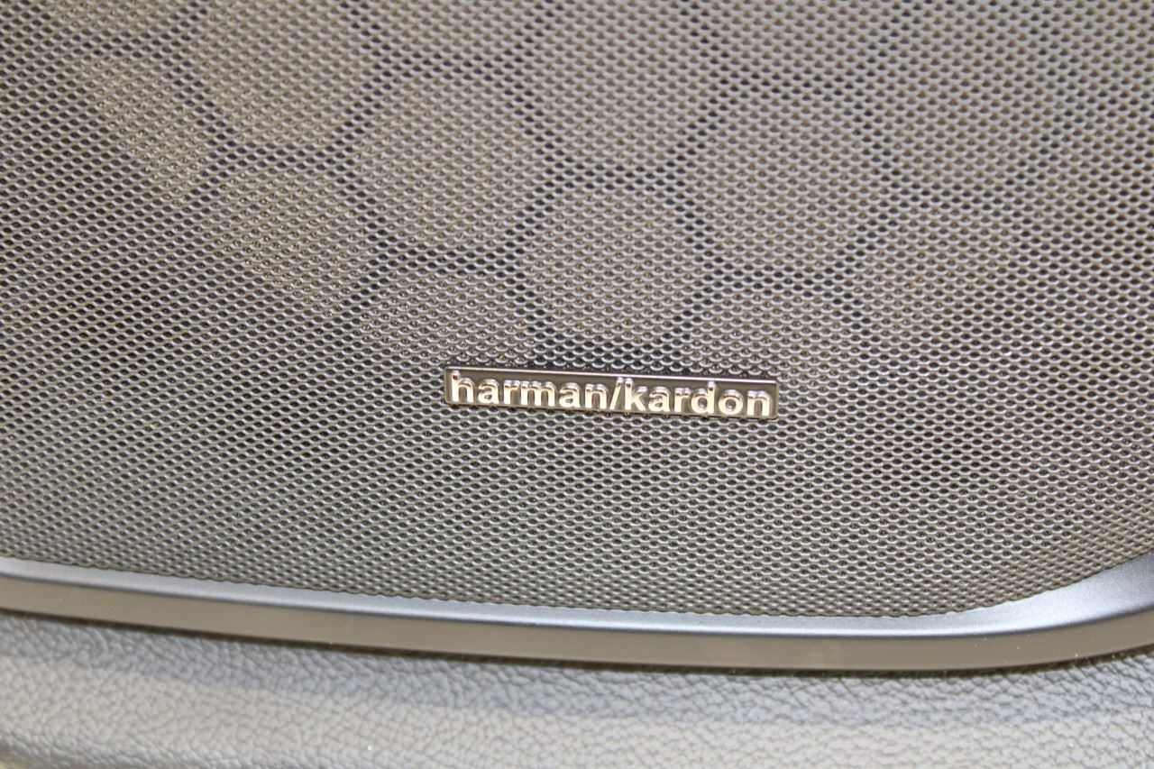 2014-2020 Maserati Ghibli S Q4 Front Right Passenger Door Trim Panel 670049332 - Alshned Auto Parts