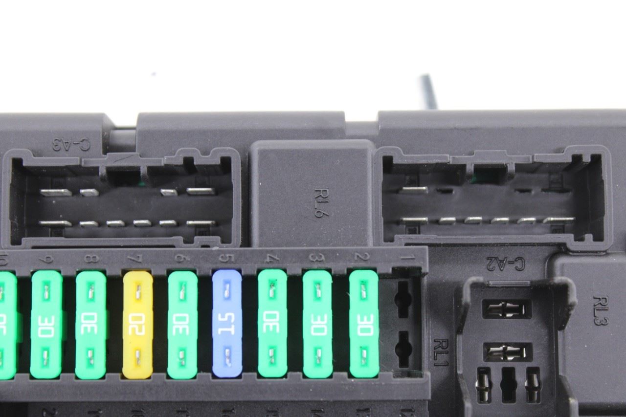 2012-16 Mini Countryman Cooper S 1.6L Smart Power Electronics Gateway Fuse Block8