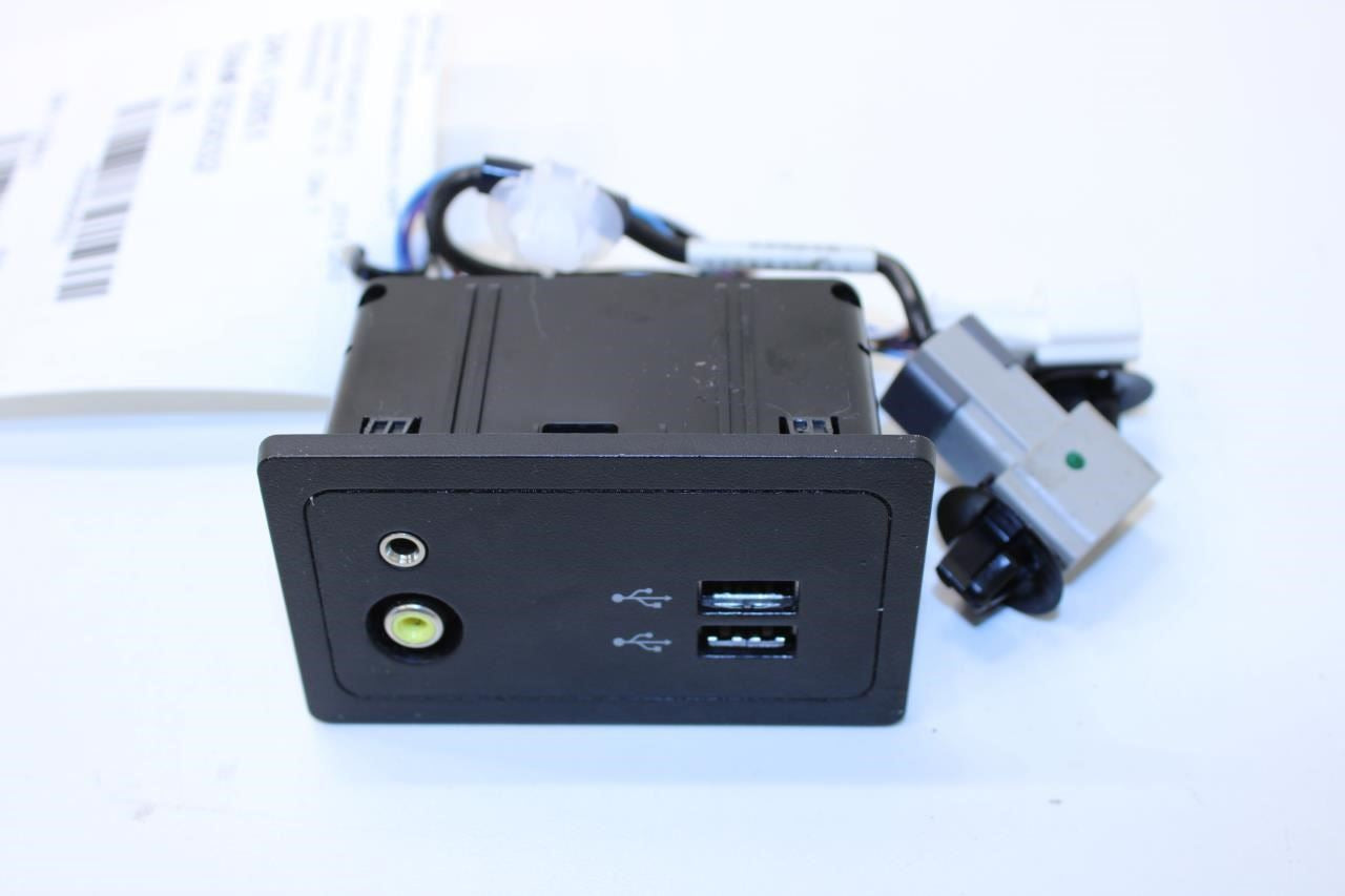 2015-2020 Infiniti Q50 Luxe RWD Console USB Port Aux Jack Media Hub 284H3-4GA2C - Alshned Auto Parts