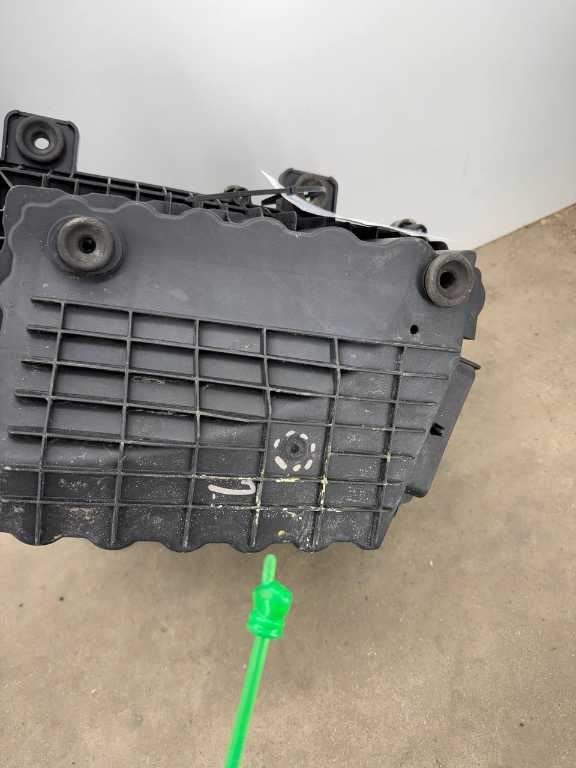 2019-24 Ram 1500 Big Horn Crew Cab 5.7L Air Intake Cleaner 68264882AC OEM *ReaD*11