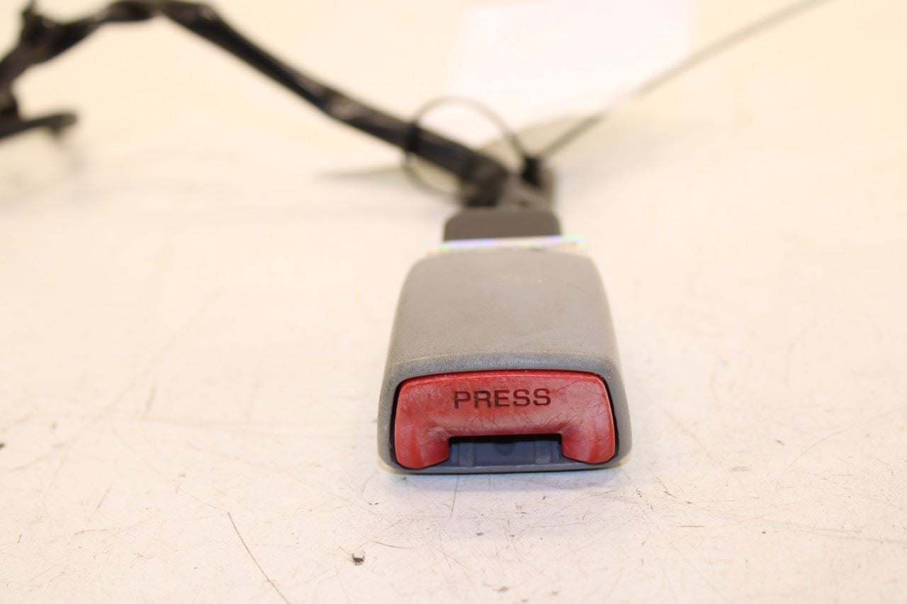 07-11 Toyota Camry LE 2.5L Front Driver LH Side Seat Belt Buckle 73240-06150-B1 - Alshned Auto Parts