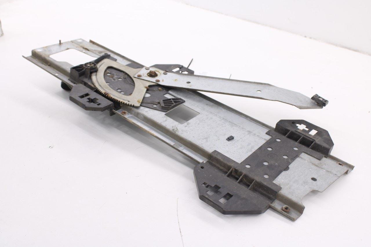 2002-2019 International 4300 Front RH Side Door Window Manual Regulator 166434422