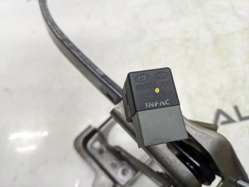 09-13 Kia Soul+ GL 2.0L Brake Pedal w/ Bracket and Stop Light Switch 32810-2K5006
