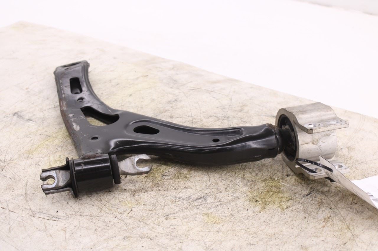 2018-2024 Chevrolet Equinox LT FWD Front Left Lower Control Arm 87821885 OEM9