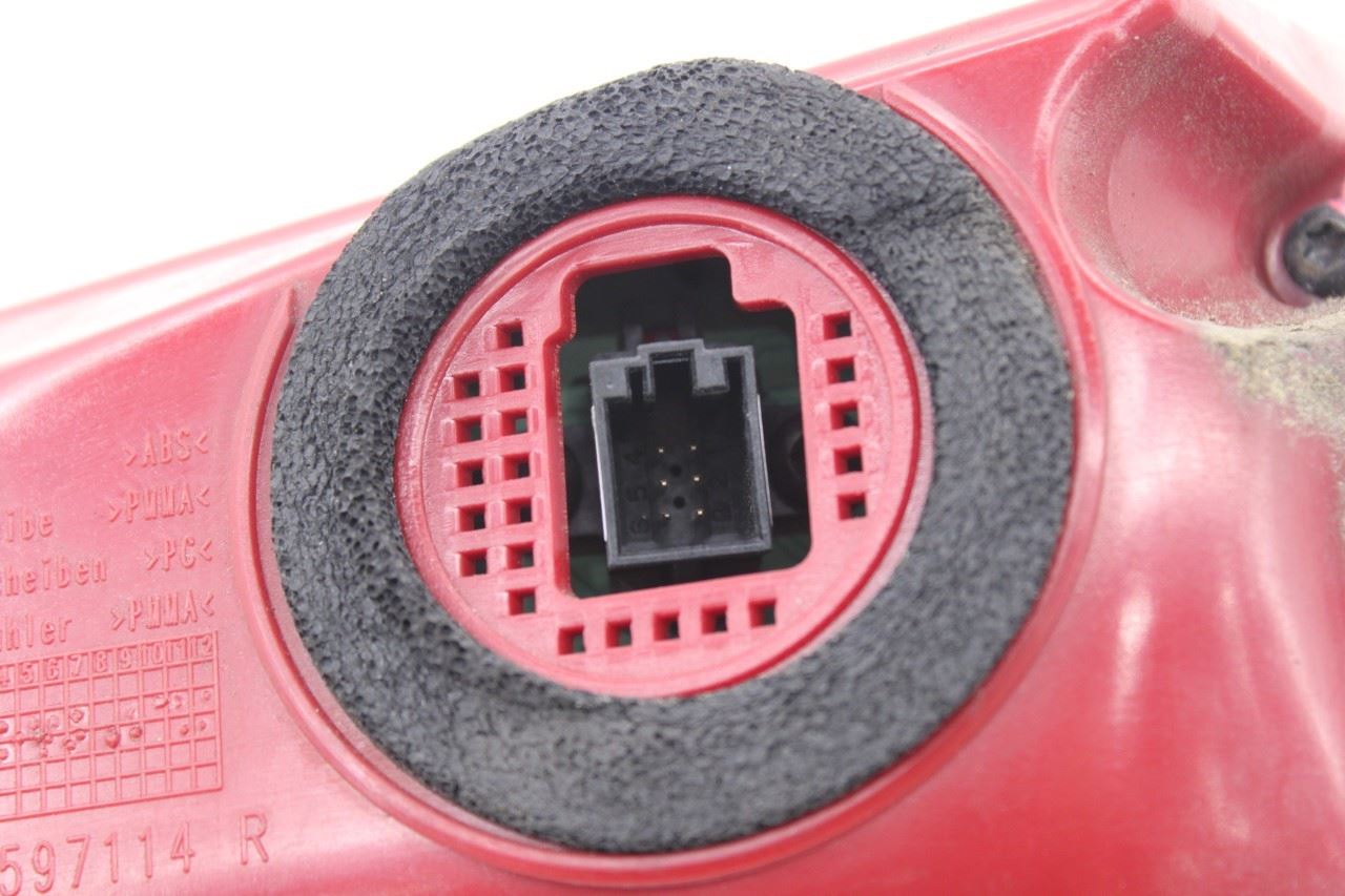 2012-15 Audi A7 Premium Rear Right Passenger Side Tail Light Lamp 4G8-945-096-A9