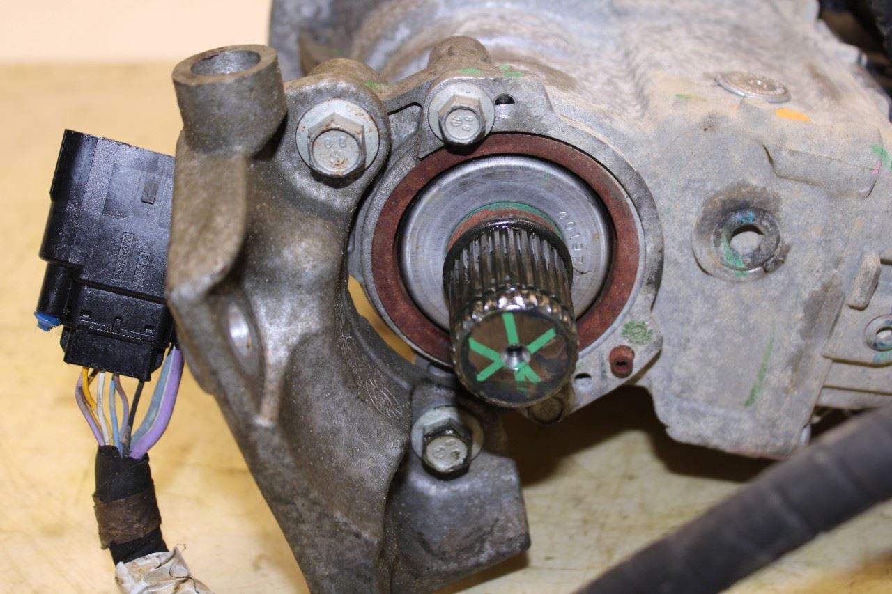 2020 Ford Escape SEL 2.0L AWD Power Take Off Transfer Case 48K LX67-7L486-AE OEM - Alshned Auto Parts