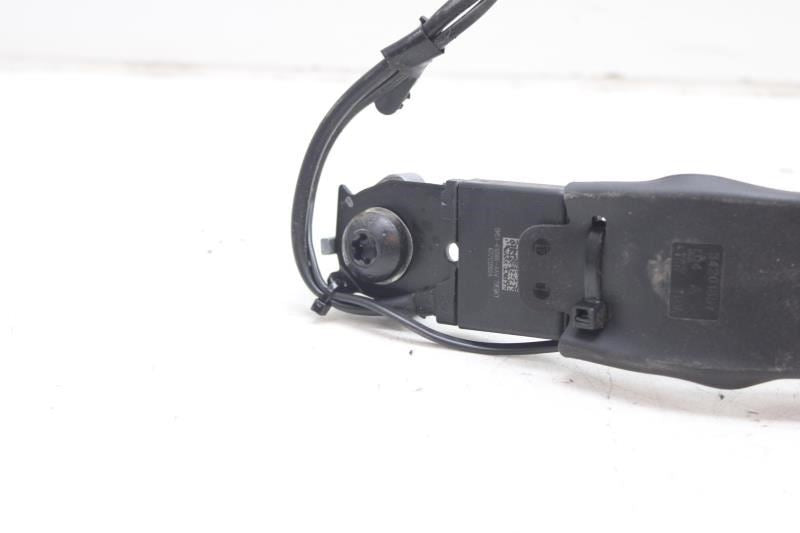 2018-2024 Ford Expedition Front Right Side Seat Belt Buckle DM51-610D66-AAW OEM - Alshned Auto Parts