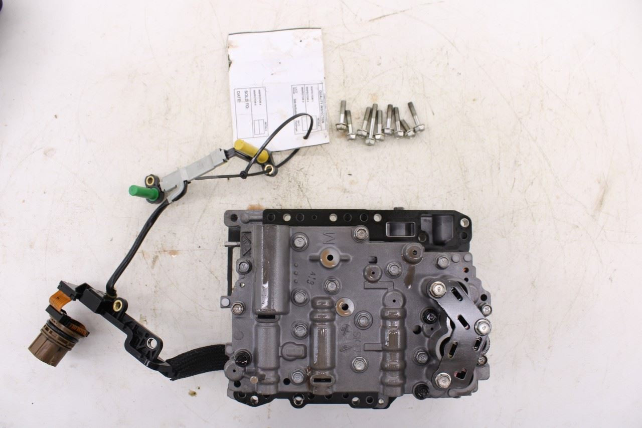 14-16 Kia Soul 1.6L FWD 6-Spd Auto Transmission Valve Body w/ Oil Pan 46210-26006