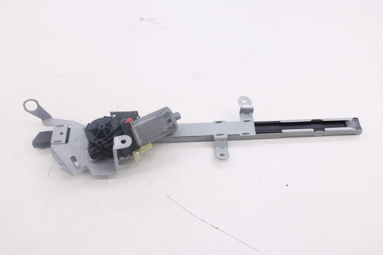 06-09 Mercedes-Benz CLK 350 Front LH Side Seat Belt Feeder Adjuster Guide *ReaD*7