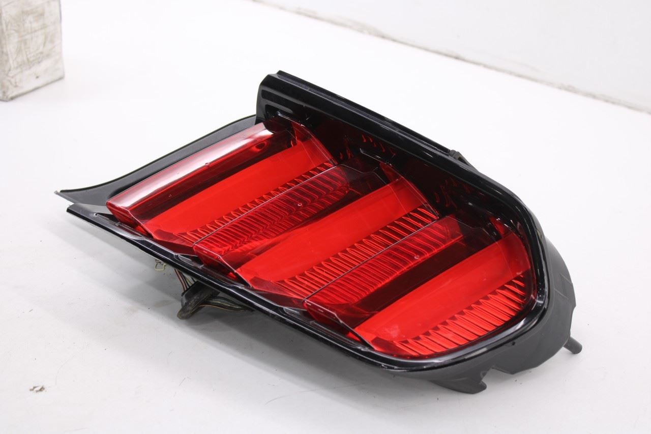 2015-2017 Ford Mustang Conv V6 Rear Right Side Tail Light Lamp FR3Z-13404-F OEM3