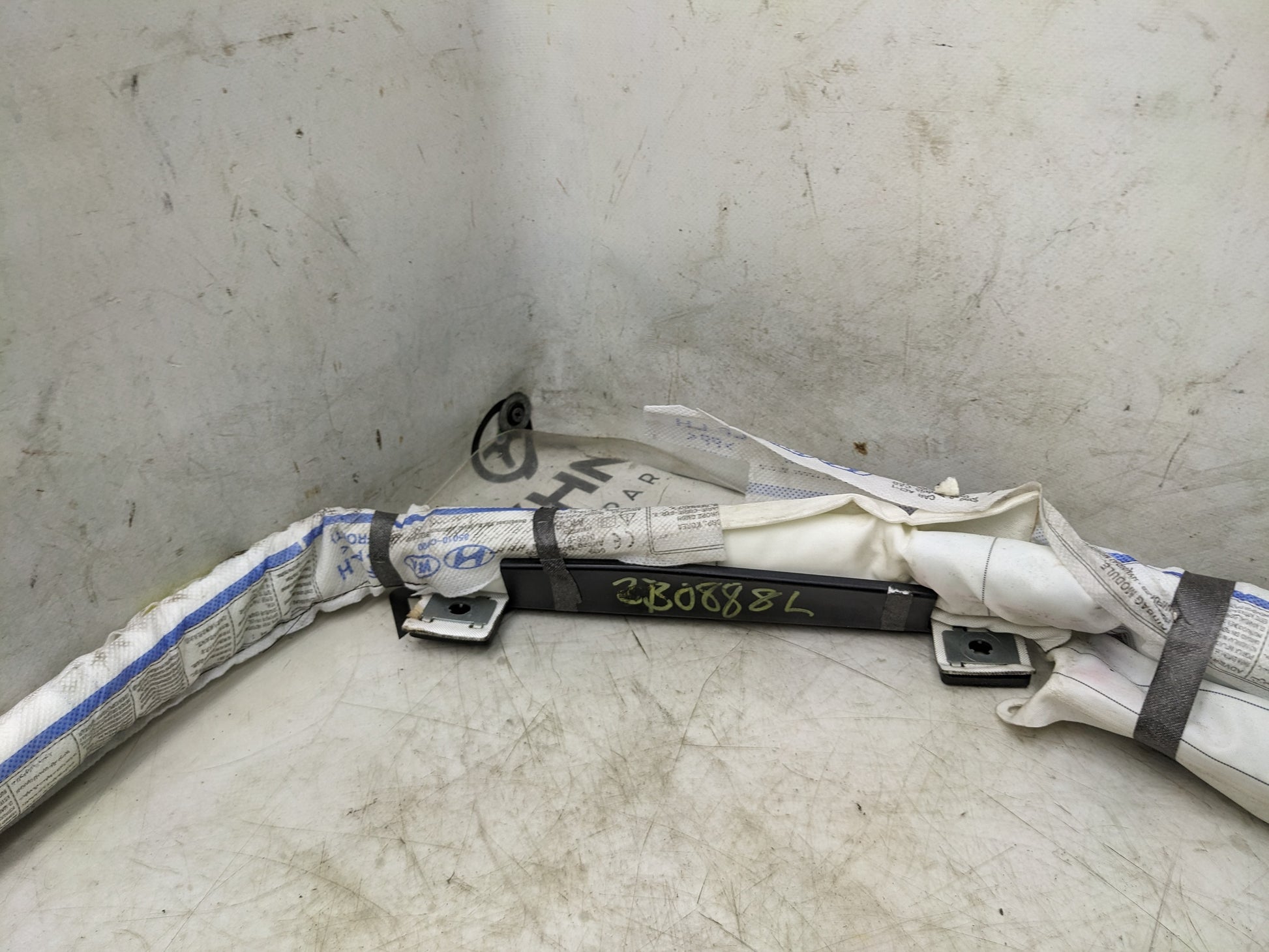 2015-2017 Hyundai Sonata Left Side Roof Inflator Curtain Air Bag 85010-C2000 OEM - Alshned Auto Parts