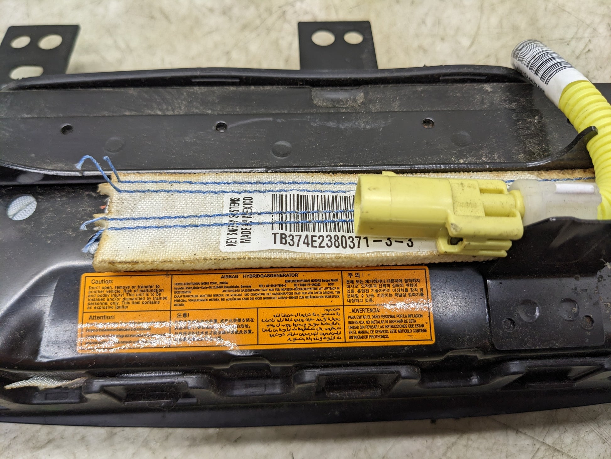 2015-2018 Hyundai Sonata Knee Air Bag Inflator Module 56970-C2000 OEM - Alshned Auto Parts