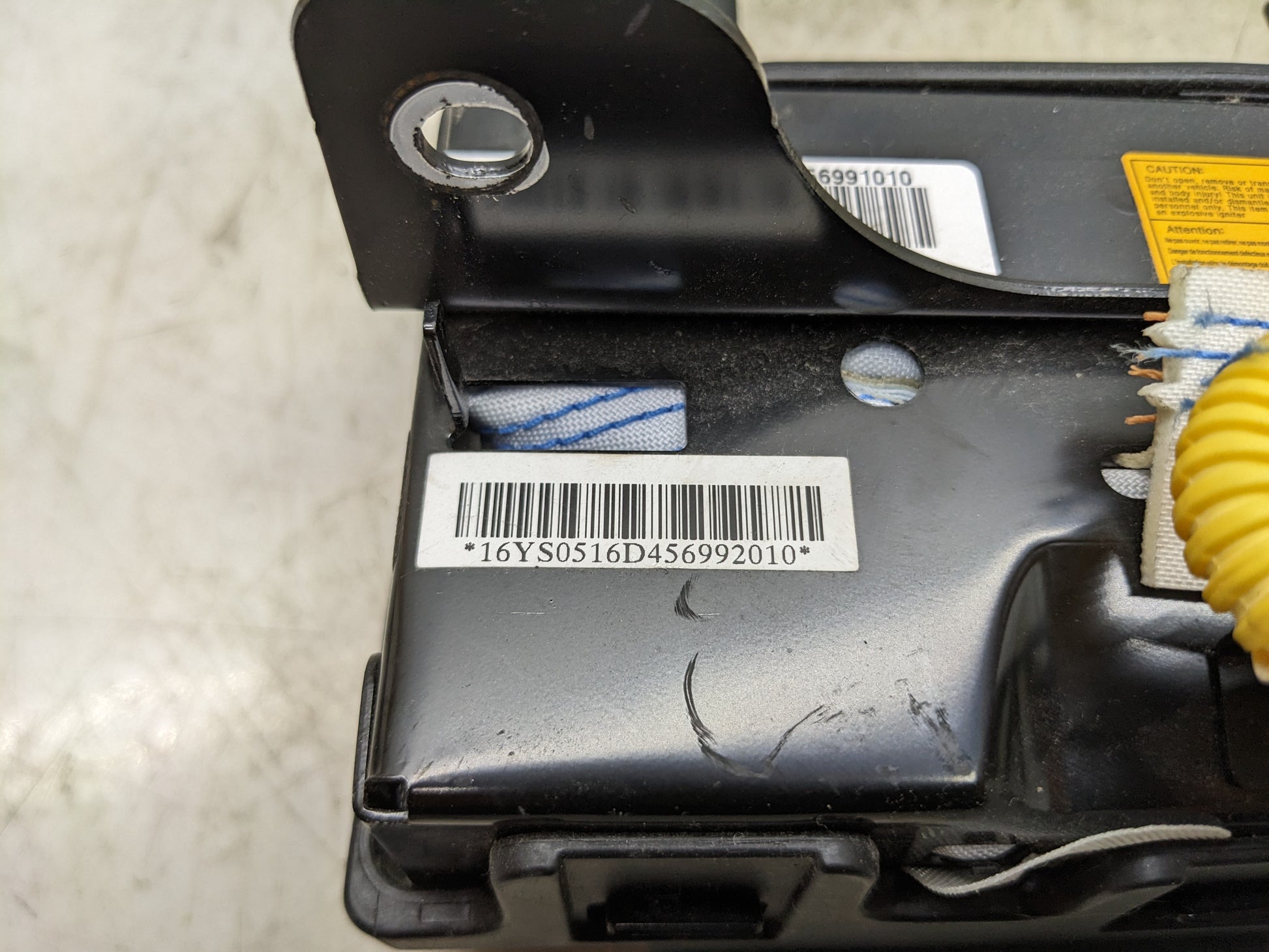 2016-2020 Kia Optima Left Knee Air Bag Inflator Module 56970-D4000 OEM - Alshned Auto Parts