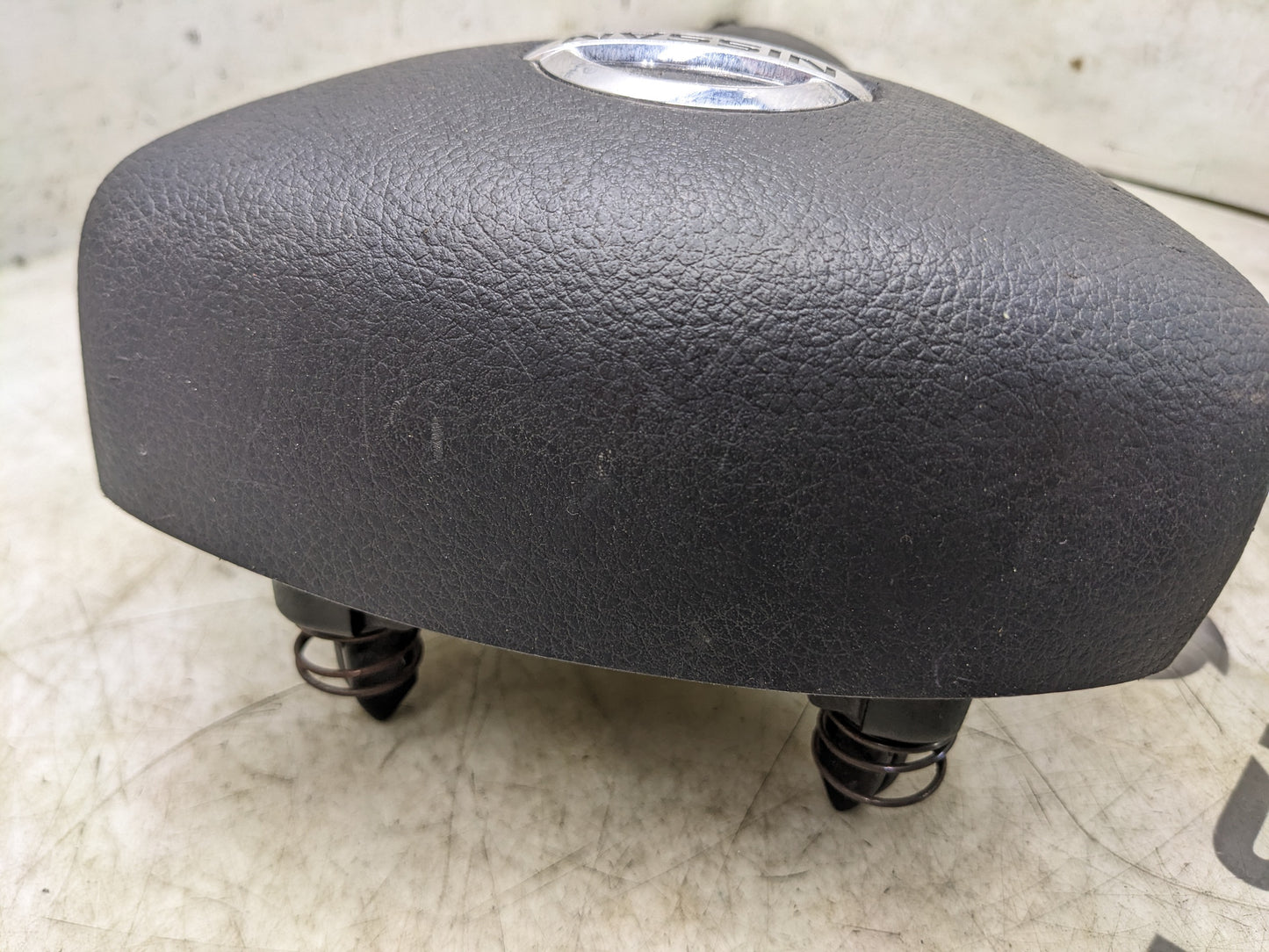 2014-2016 Nissan Versa Note Left Driver Steering Wheel Air Bag 98510-3VY8A OEM - Alshned Auto Parts