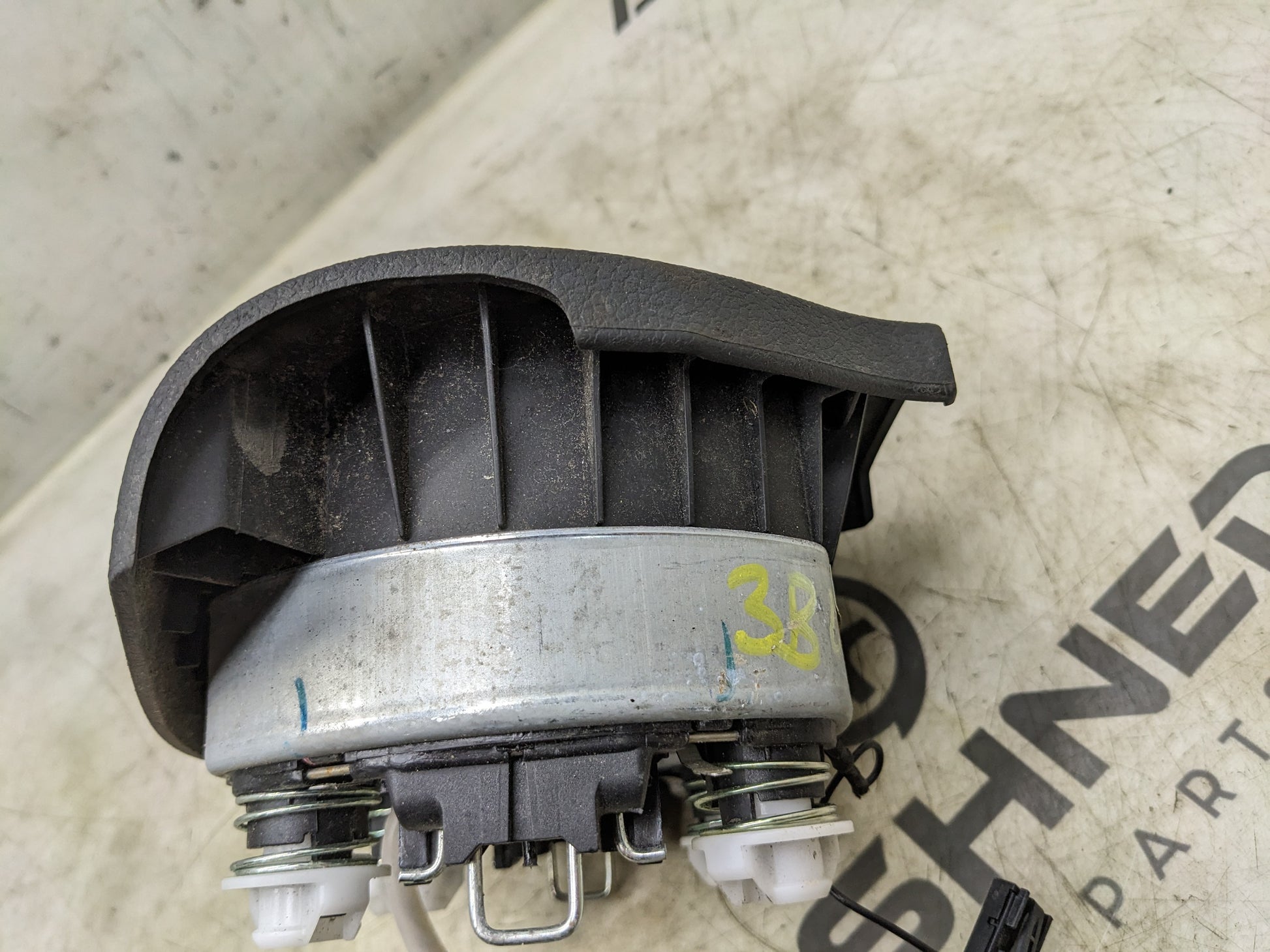 2010-2018 Volkswagen Jetta Left Driver Steering Wheel Air Bag 1KM880201F81U OEM - Alshned Auto Parts