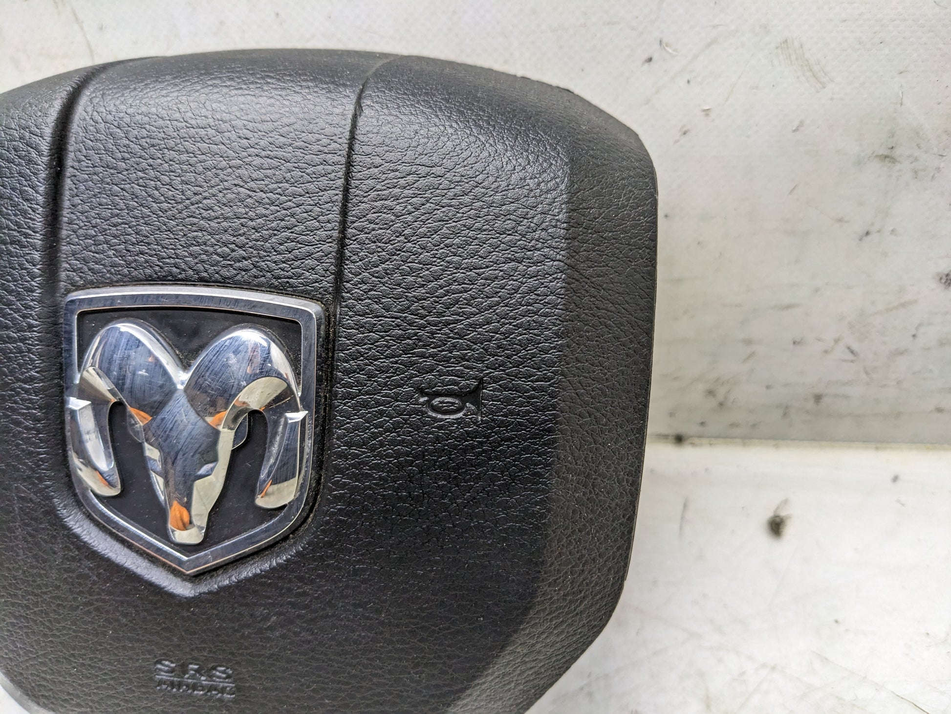 2013-2018 Ram 2500 Left Driver Steering Wheel Air Bag 1EF19DX9AJ OEM - Alshned Auto Parts