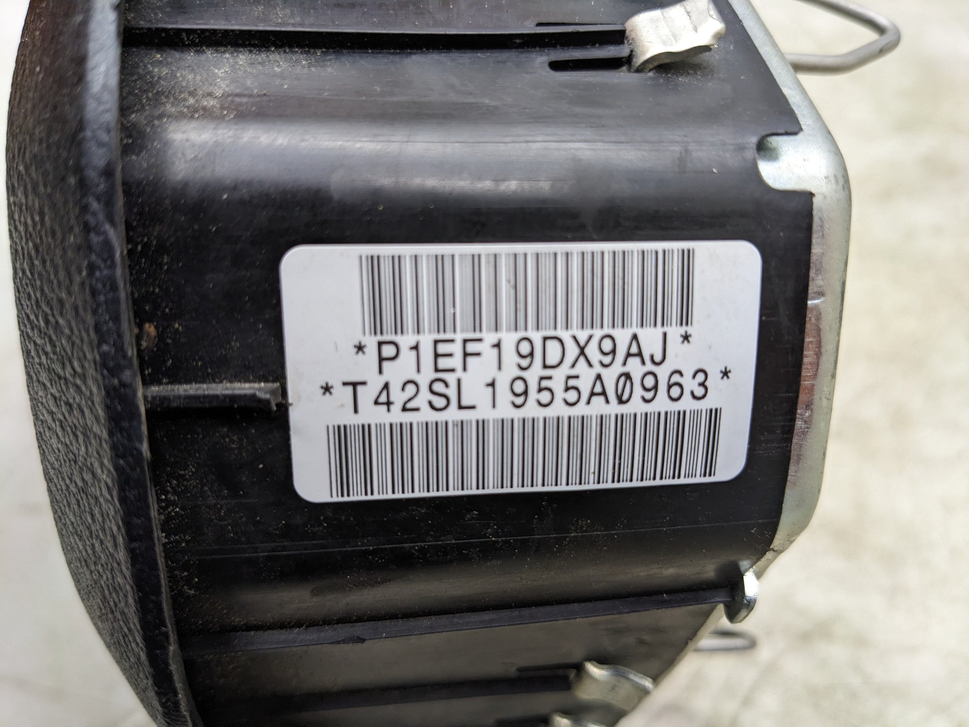 2013-2018 Ram 2500 Left Driver Steering Wheel Air Bag 1EF19DX9AJ OEM - Alshned Auto Parts