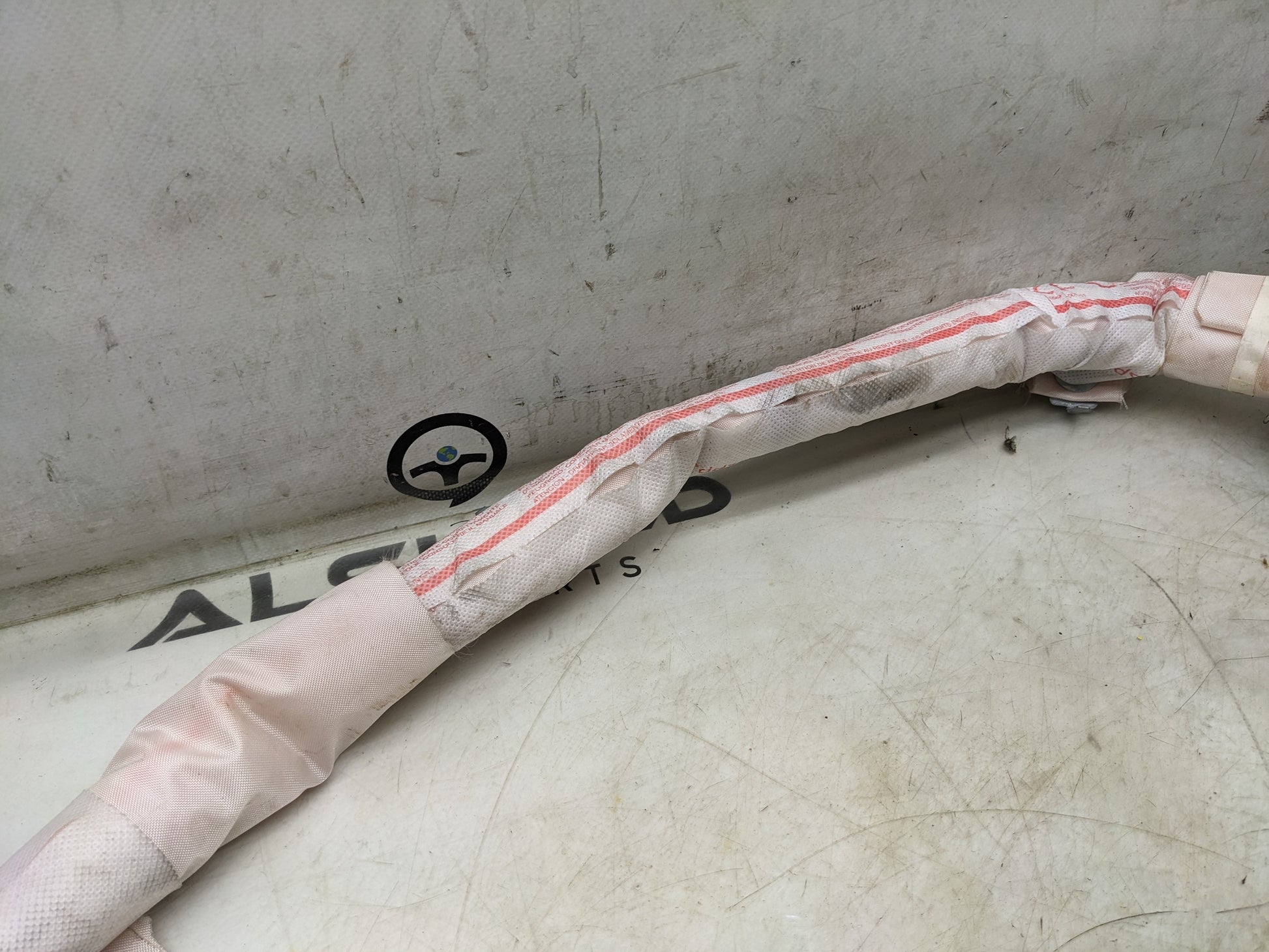 2015-2023 Jeep Renegade Left Side Roof Inflator Curtain Air Bag 68466843AA OEM - Alshned Auto Parts