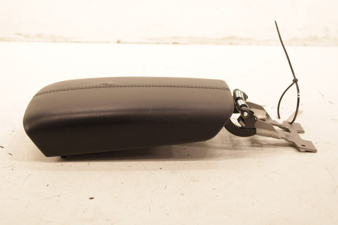 22-25 Hyundai Tucson SEL FR Center Console Armrest Storage Lid Cover 84660-CW000 - Alshned Auto Parts