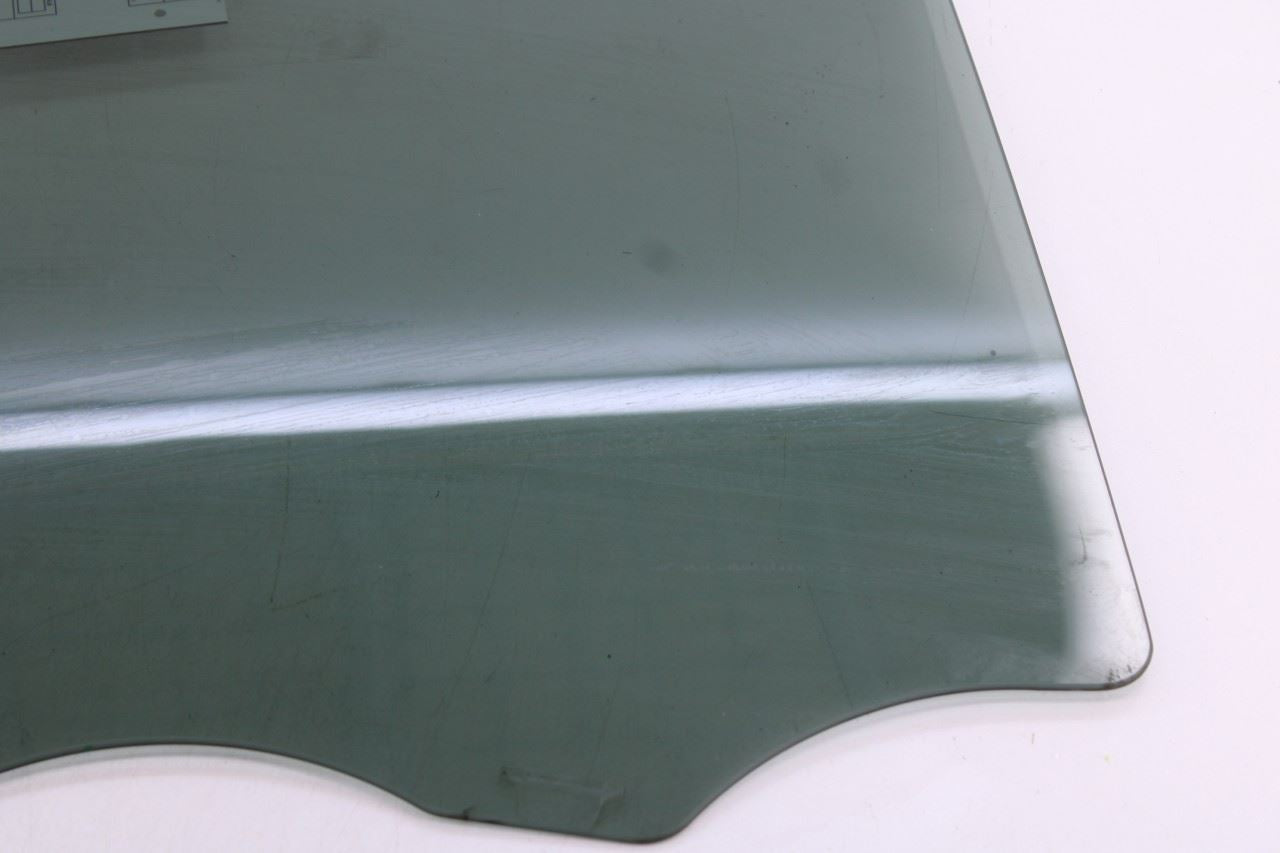 2011-2018 Porsche Cayenne S Rear Right Door Window Movable Glass 95854261201 OEM5