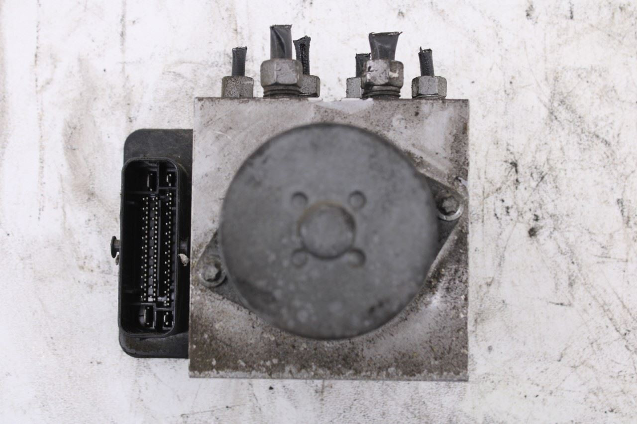 14-15 Dodge Durango SXT 3.6L ABS Anti Lock Brake Pump Control Module 68241676AC9
