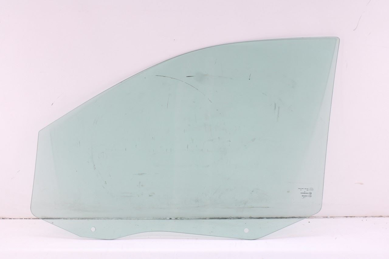 2008-20 Dodge Grand Caravan SXT Front Right Door Window Movable Glass 4894610AB7
