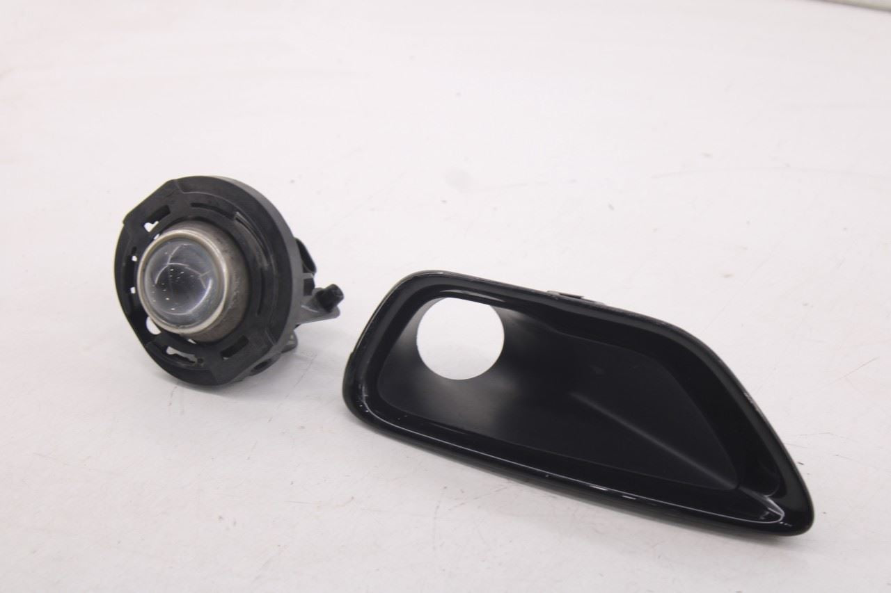 2014-22 Jeep Grand Cherokee Laredo X 4X4 3.6L 4WD Front Left Side Fog Light Lamp - Alshned Auto Parts