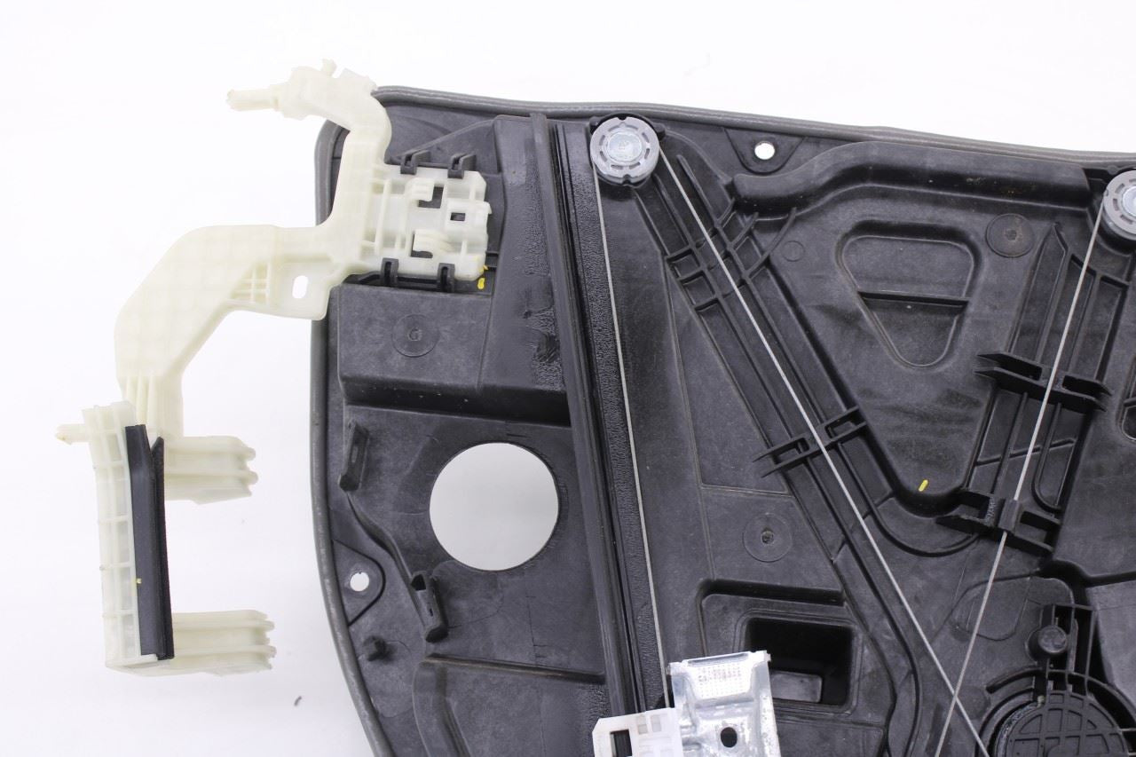 21-26 Hyundai Elantra SE Front Right Door Window Regulator w/ Carrier and Motor13