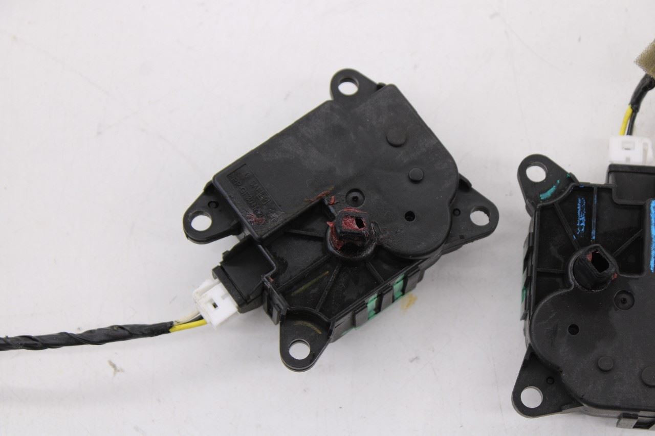 2014-2020 Infiniti QX60 HVAC System Wire Harness with Blend Door Actuator Set4