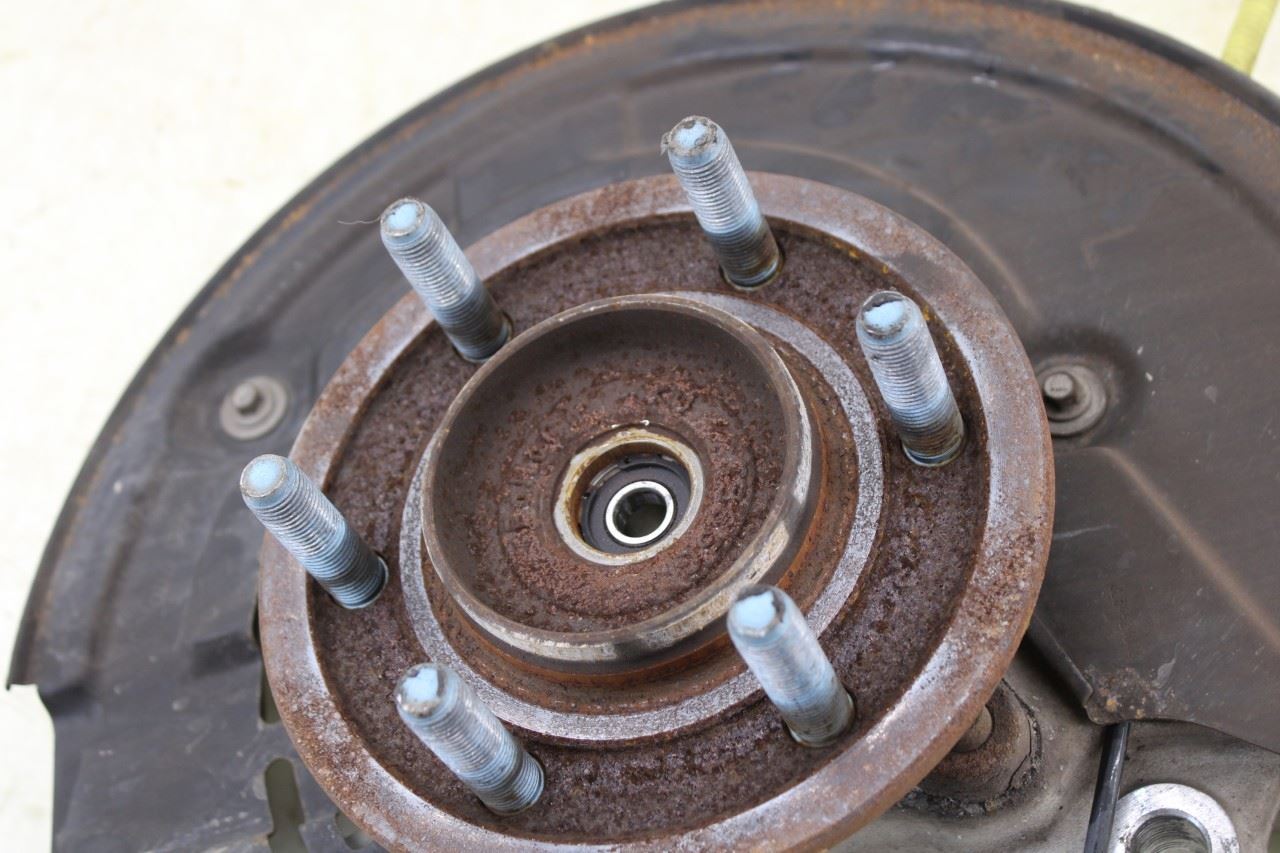 2018-2021 Ford Expedition Limited Front Left Driver Side Spindle Knuckle Hub - Alshned Auto Parts