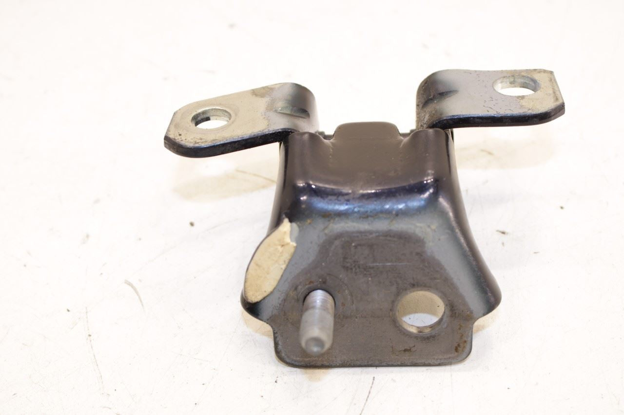 20-25 Mazda CX-30 2.5 S Rear Right Door Hinge Upper and Lower Pair KD53-72-210A - Alshned Auto Parts