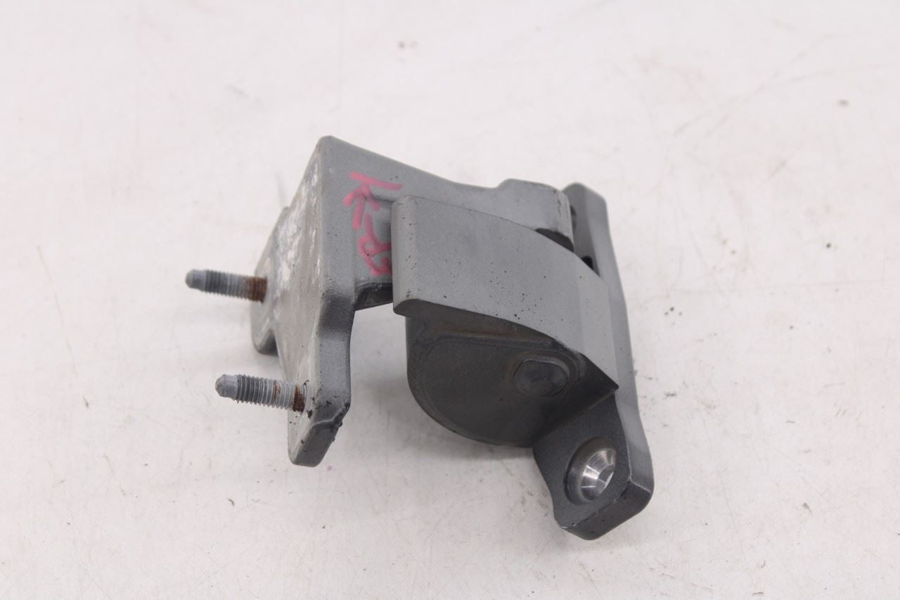 2015-2021 Mercedes-Benz C300 4Matic Front Right Side Door Hinge Upper and Lower8