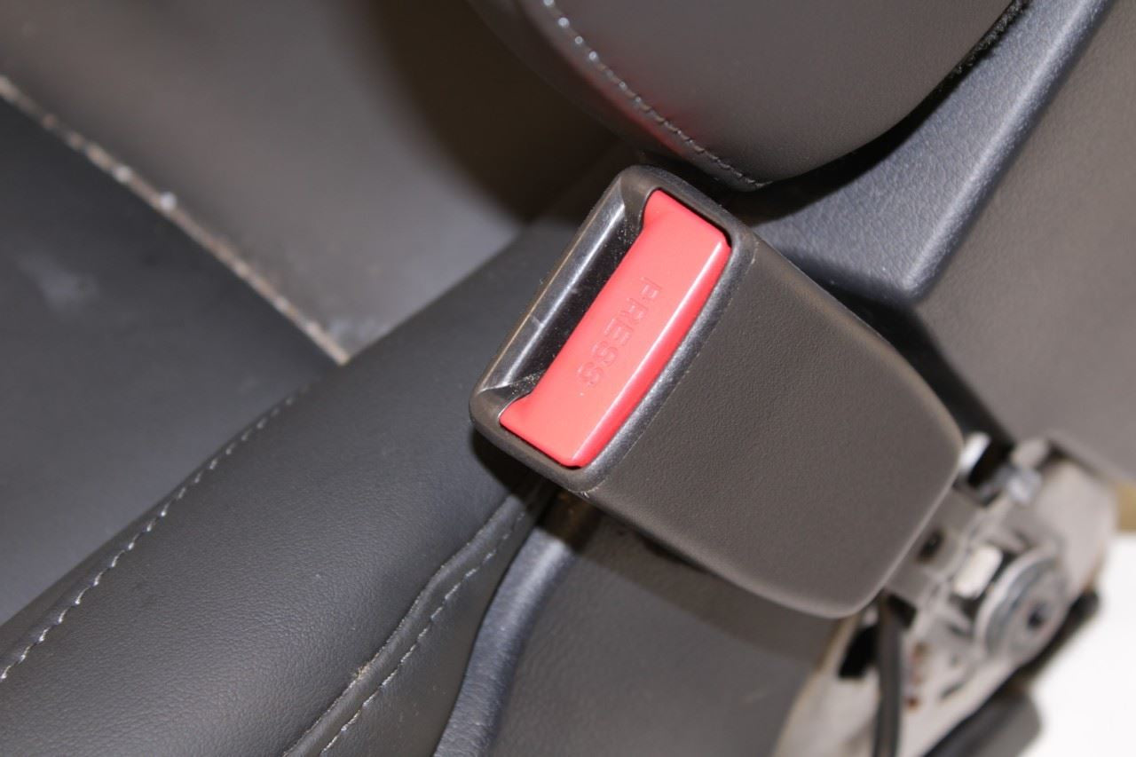 2021-2025 Mazda CX30 S 2.5L AWD Front Passenger Right Side Seat Complete *ReaD* - Alshned Auto Parts