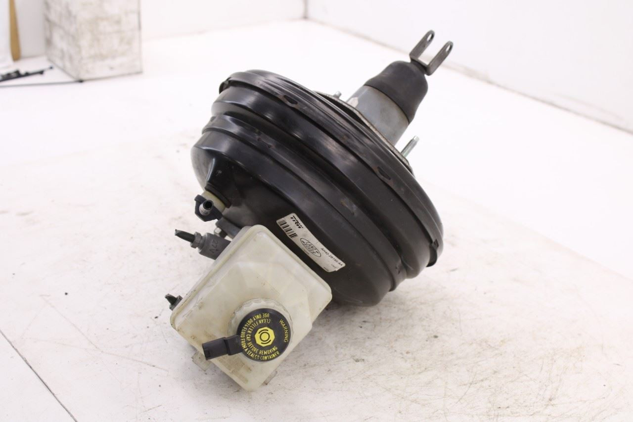 2010-2012 Land Rover Range Rover HSE 5.0L Power Brake Booster LR012899 OEM3