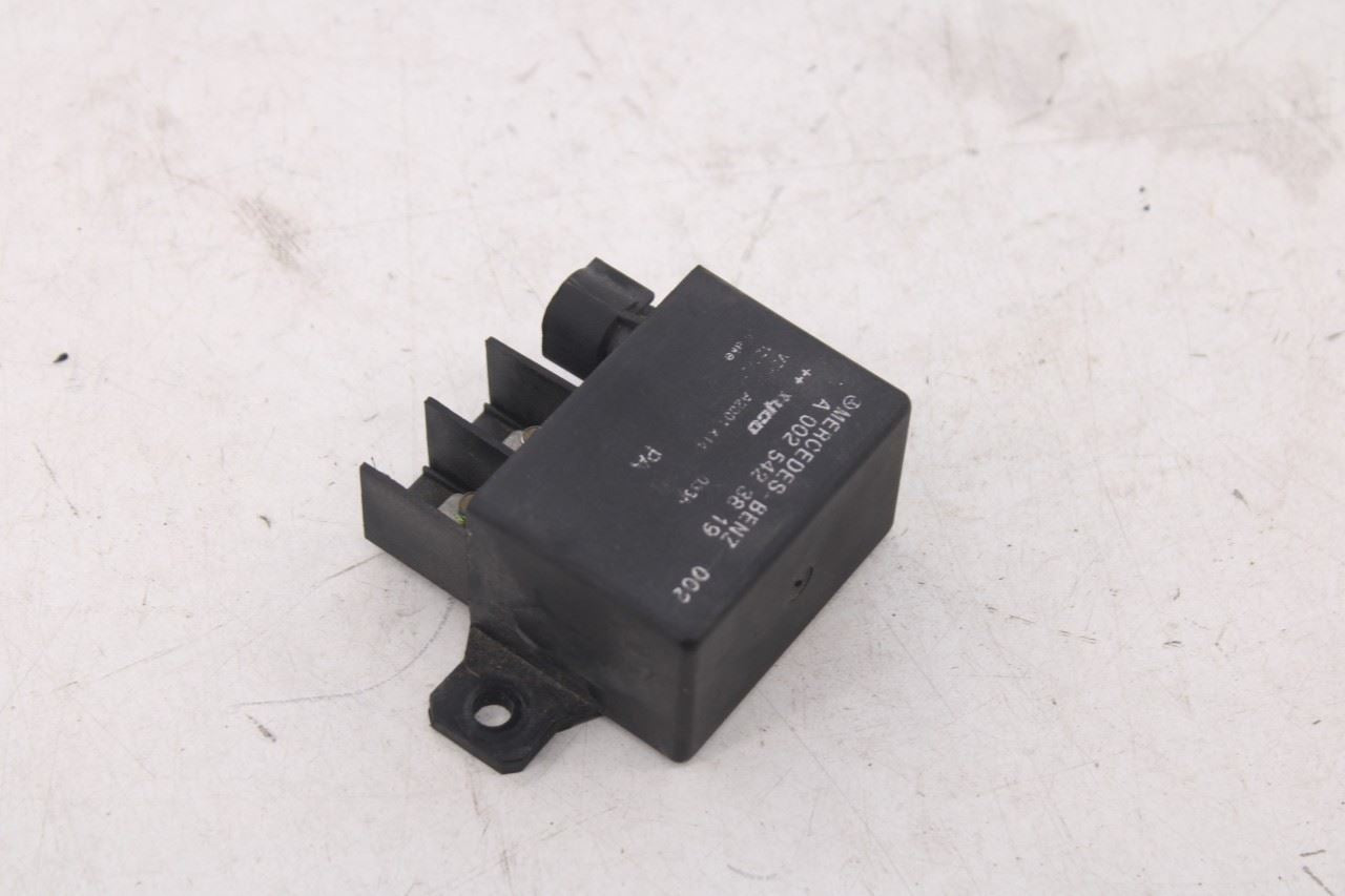 2003-2006 Mercedes-Benz E500 Battery Relay Control Module 002-542-38-19 OEM5