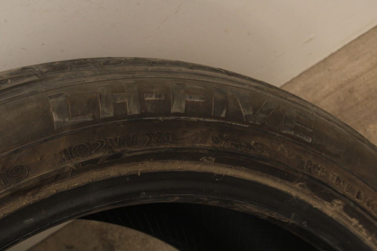 Tire Lionhart LH-Five 245/45ZR19 102W XL R811944